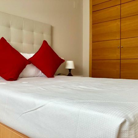 New Apartments Airport Ifema Madri Exterior foto